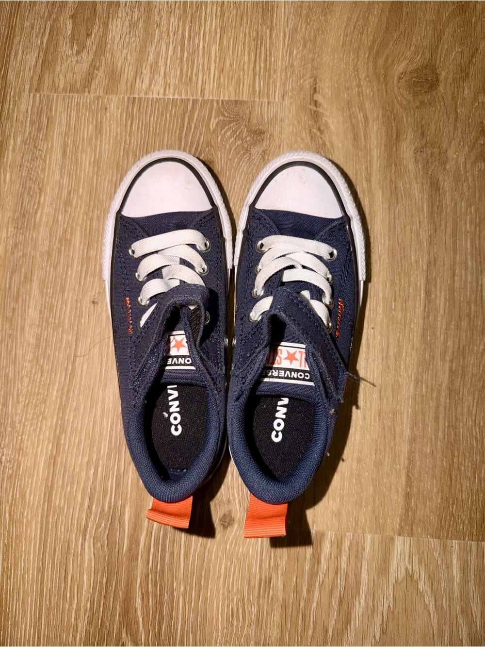 Converse Kids Blue and White Low-Top Sneakers with Orange Pull Tab (Unisex)